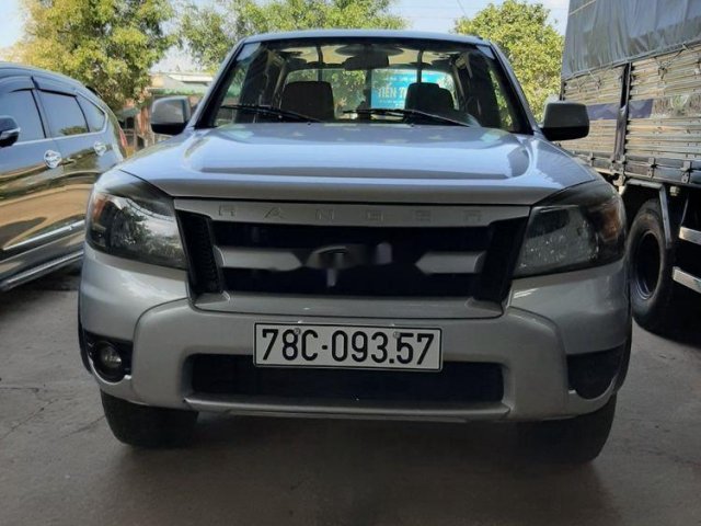 Cần bán lại xe Ford Ranger năm sản xuất 2011, nhập khẩu nguyên chiếc giá cạnh tranh0