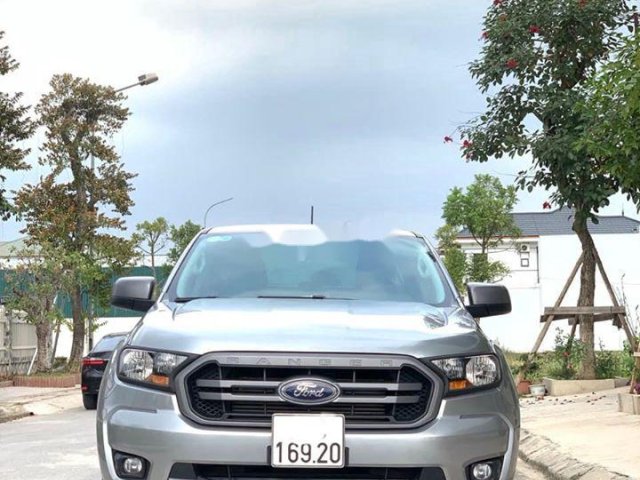 Cần bán Ford Ranger 2.2L 4x2MT đời 2018, màu bạc0