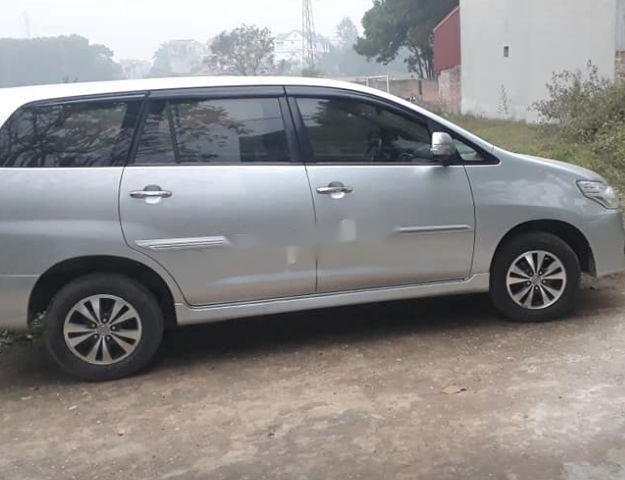 Cần bán xe Toyota Innova đời 2015, giá 485tr0