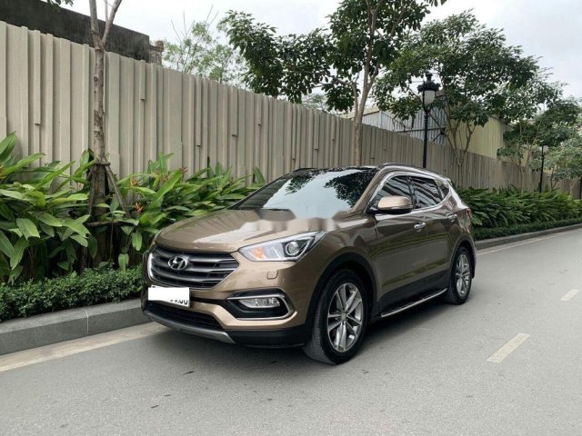 Bán Hyundai Santa Fe sản xuất 2018 còn mới, giá tốt