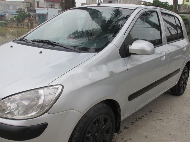 Bán Hyundai Getz năm 2010, màu bạc, nhập khẩu, xe gia đình0