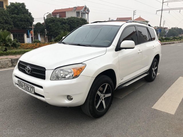 Cần bán xe Toyota RAV4 đăng ký lần đầu 2008, màu trắng, xe gia đình giá tốt 425 triệu đồng0