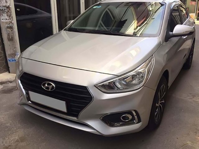 Bán Hyundai Accent 1.4 MT Base sản xuất năm 2019, màu bạc như mới, giá chỉ 416 triệu0