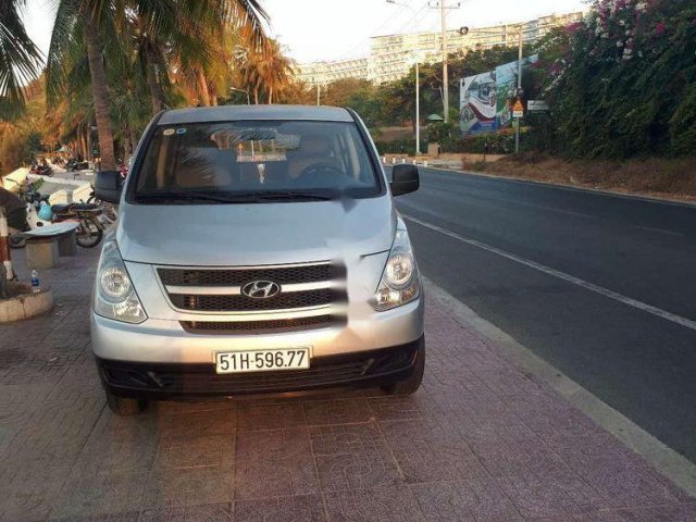 Bán xe Hyundai Grand Starex 2008, số sàn, máy dầu