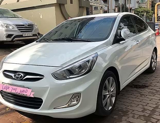 Cần bán gấp Hyundai Accent 1.4 MT năm sản xuất 2011, màu trắng, nhập khẩu nguyên chiếc số sàn giá cạnh tranh