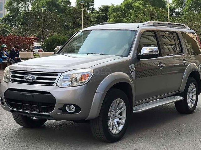 Cần bán gấp Ford Everest 2.5L 4x2 MT 2014, màu xám chính chủ