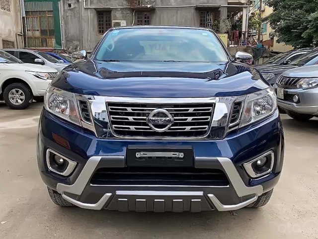 Cần bán gấp Nissan Navara sản xuất năm 2018, màu xanh lam, nhập khẩu nguyên chiếc số tự động