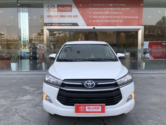 Cần bán xe Toyota Innova 2.0G AT số tự động 2018, màu trắng, đi 42.000km, 745 triệu