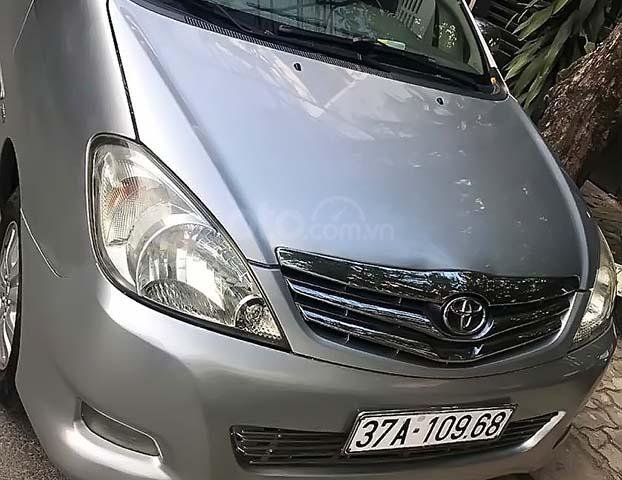 Bán Toyota Innova V 2009, màu bạc