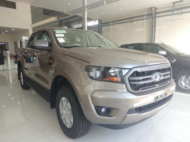 Bán xe Ford Ranger XLS AT sản xuất 2019, xe nhập 