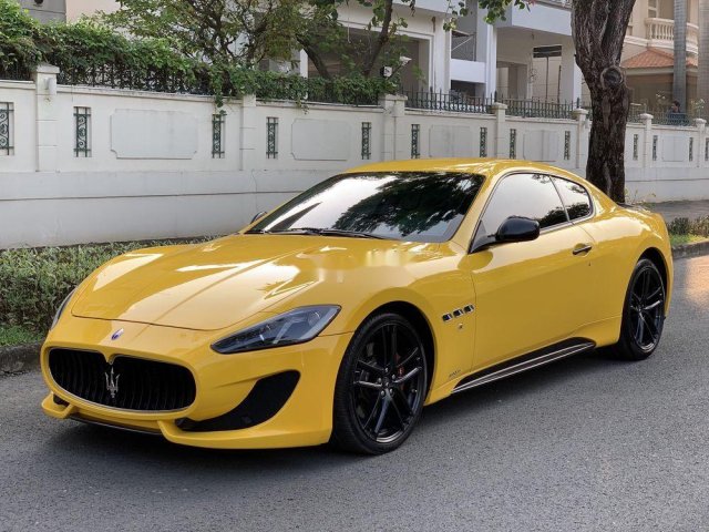 Bán nhanh siêu xe: Maserati Granturismo sản xuất năm 2018, màu vàng, giá tốt0