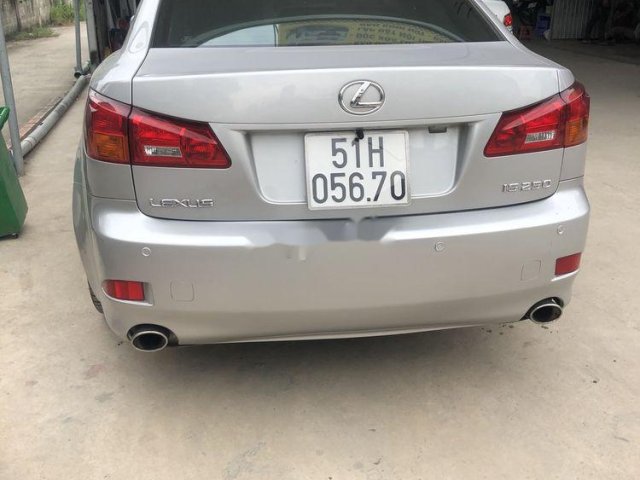 Cần bán gấp Lexus IS đời 2007, màu bạc, giá chỉ 680 triệu0