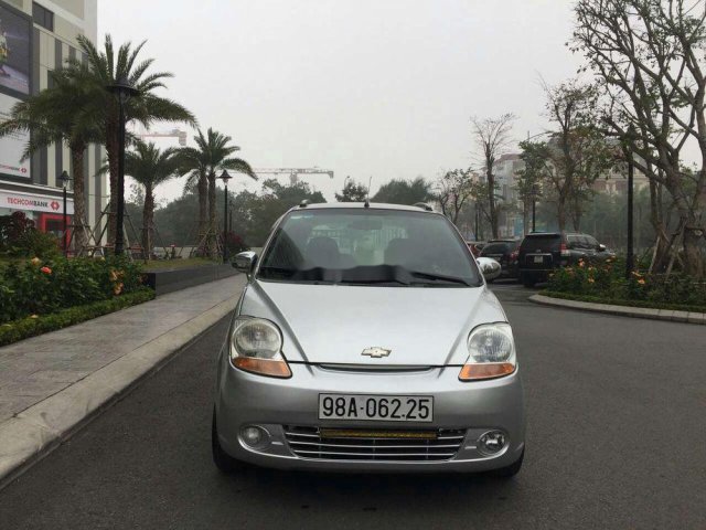 Bán ô tô Chevrolet Spark sản xuất 2009, màu bạc0