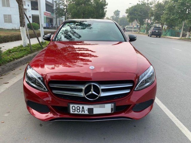 Cần bán gấp Mercedes C200 năm 2016, màu đỏ0