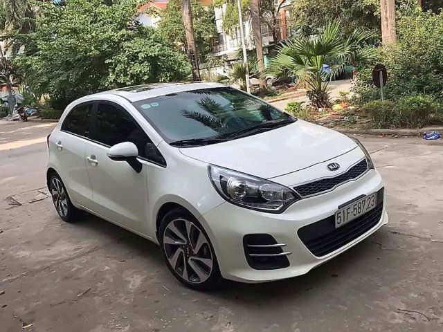 Bán ô tô Kia Rio 1.4 AT sản xuất năm 2015, màu trắng, xe nhập số tự động, 465tr