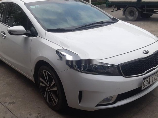 Bán Kia Cerato năm 2017, màu trắng, giá tốt