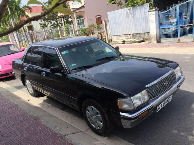 Bán xe Toyota Crown 1995 còn mới, giá chỉ 185 triệu