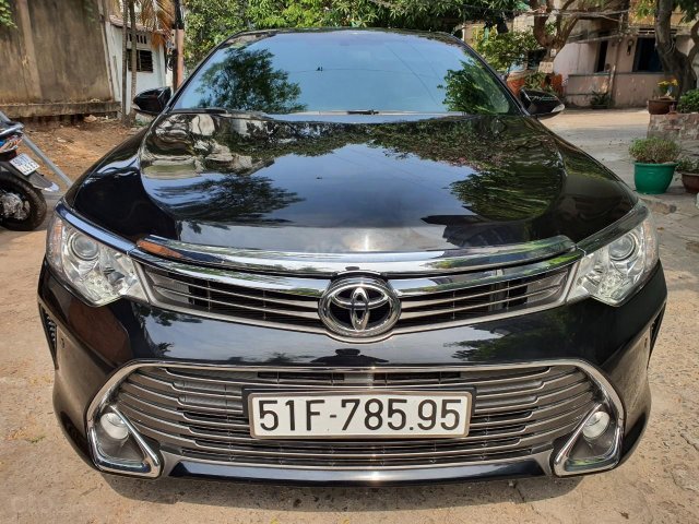 Cần bán gấp Toyota Camry 2.5Q đời 2016, màu đen mới 98%, liên hệ 0917174050  Thanh