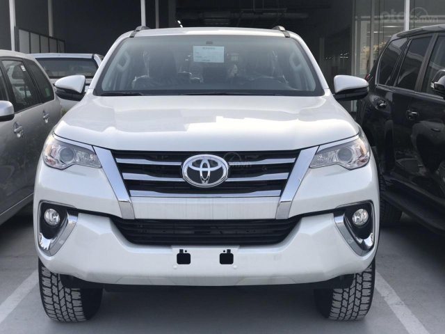 Chương trình tặng thuế trước bạ cho xe Fortuner 2.4 AT duy nhất trong tháng 6, hưởng cả giảm 50% thuế nhà nước, mua ngay