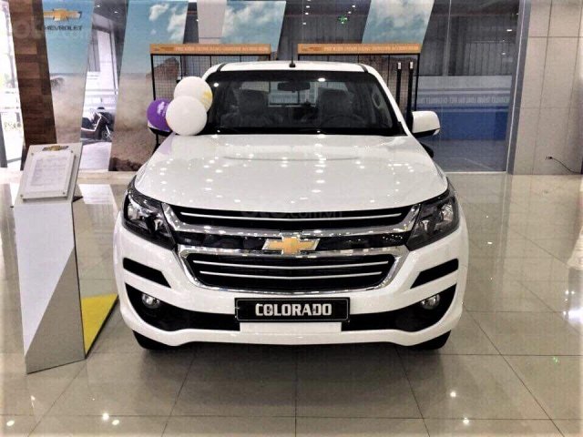 Bán xe Chevrolet Colorado 4x2 AT giảm ngay 30 triệu0