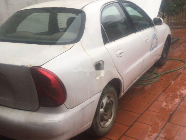 Chính chủ bán Daewoo Lanos sản xuất năm 2003, màu trắng