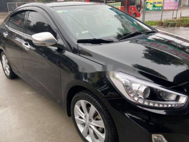 Bán Hyundai Accent 2015, màu đen xe gia đình, giá 375tr0