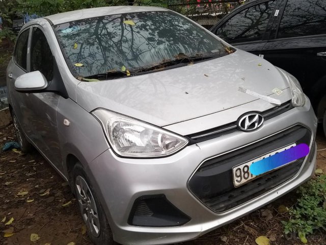 Hyundai i10 1.2MT Base nhập Ấn 2016 BKS 98A0