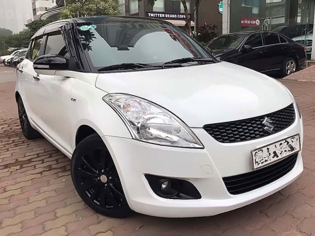 Cần bán xe Suzuki Swift 1.4 AT 2017, màu trắng chính chủ, giá chỉ 429 triệu