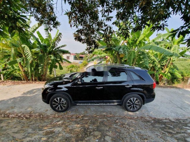 Bán Kia Sorento AT đời 2016, màu đen như mới