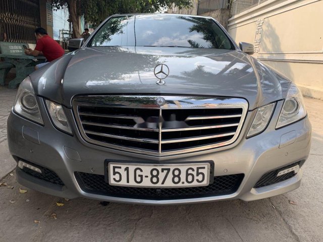 Cần bán gấp Mercedes E250 năm sản xuất 2009, xe nhập0