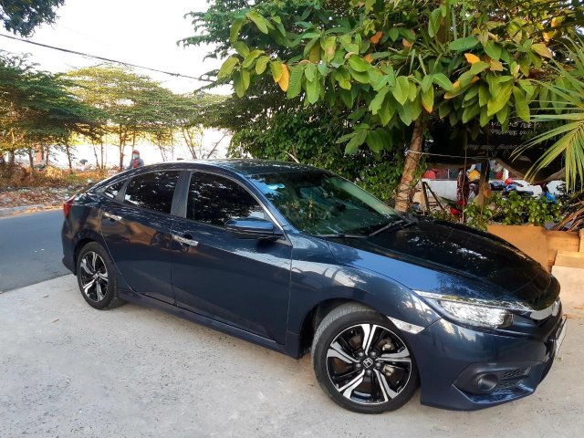 Cần bán xe Honda Civic 1.5L VTEC Turbo 2017, nhập khẩu, 770tr