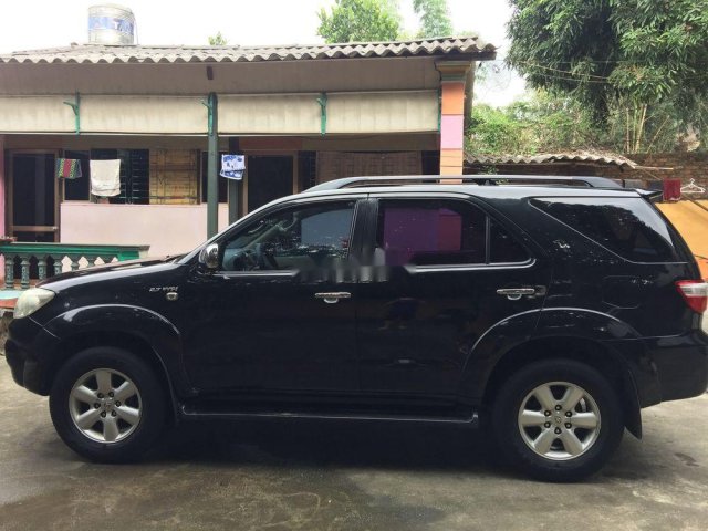 Cần bán lại xe Toyota Fortuner năm sản xuất 2009, màu đen, giá 380tr0