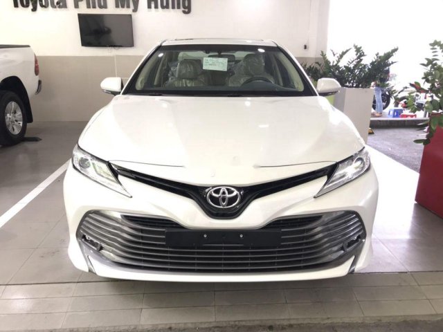 Bán Toyota Camry sản xuất năm 2020, đủ màu - giao ngay