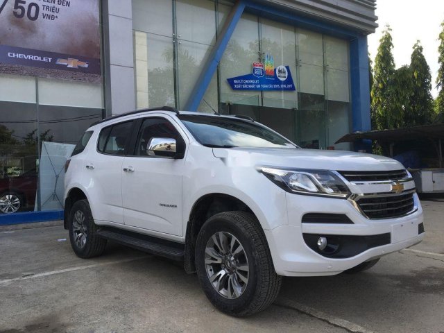 Bán Chevrolet Trailblazer đời 2019, màu trắng, nhập khẩu, máy dầu