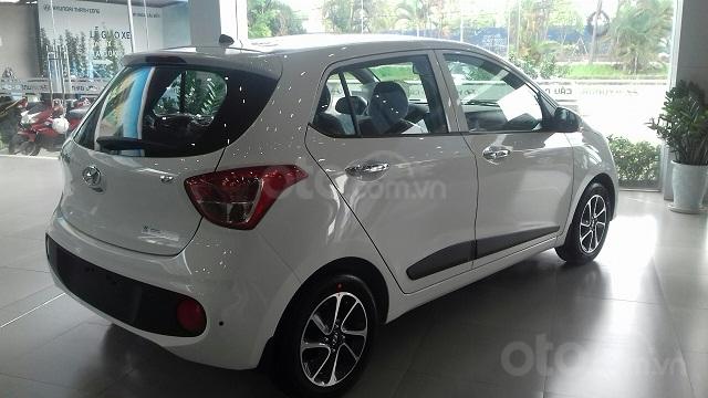 Bán xe Hyundai Grand i10 1.2AT đời 2020, đủ màu giao ngay