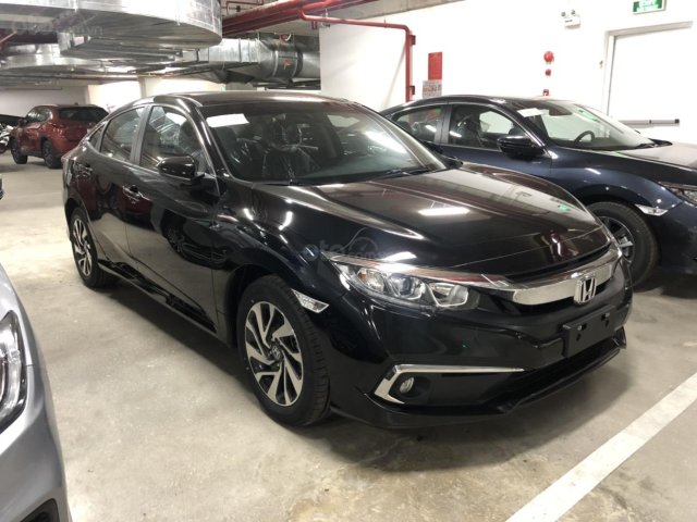 Bán xe khu vực TP. Hồ Chí Minh: Honda Civic 1.8G năm sản xuất 2019, màu đen0