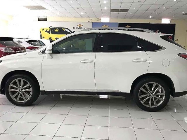 Cần bán xe Lexus RX 350 AWD sản xuất 2010, màu trắng, nhập khẩu nguyên chiếc còn mới0