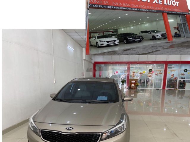 Cần bán Kia Cerato 2.0 đời 2016 số tự động, 555 triệu0