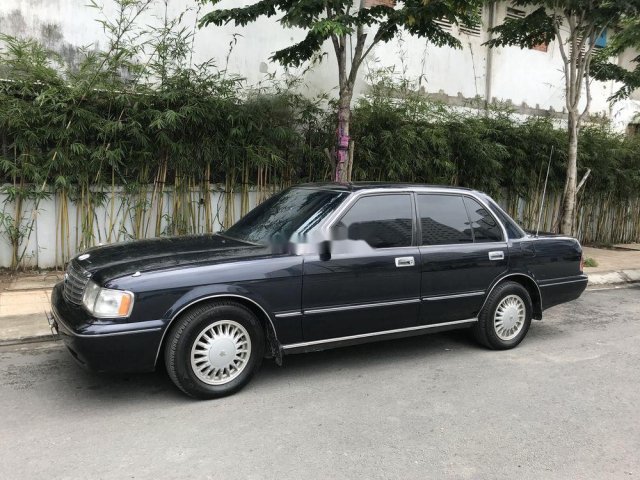 Bán xe Toyota Crown đời 1994, màu đen, nhập khẩu nguyên chiếc 0