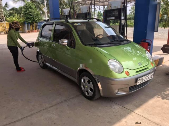 Cần bán xe Daewoo Matiz đời 2005, màu xanh lục chính chủ0