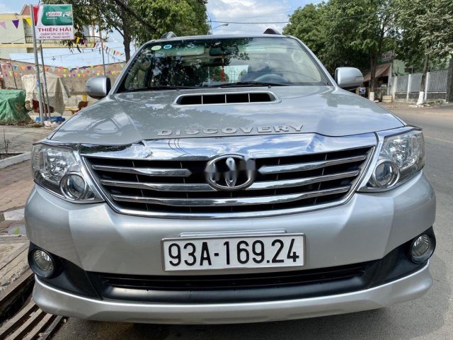 Bán Toyota Fortuner năm sản xuất 2014, màu bạc