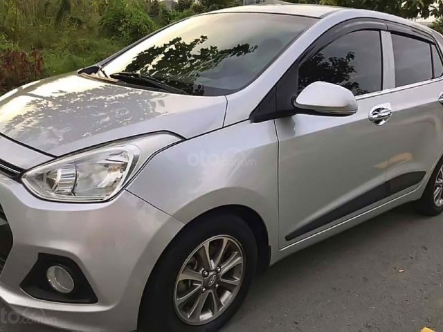 Bán xe Hyundai Grand i10 AT đời 2015, màu bạc, xe nhập, giá chỉ 313 triệu