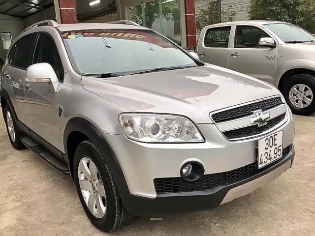 Bán xe Chevrolet Captiva 2.4 AT 2007, màu bạc số tự động0