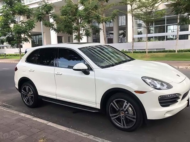 Cần bán lại xe Porsche Cayenne S 4.8 đời 2010, màu trắng, xe nhập còn mới