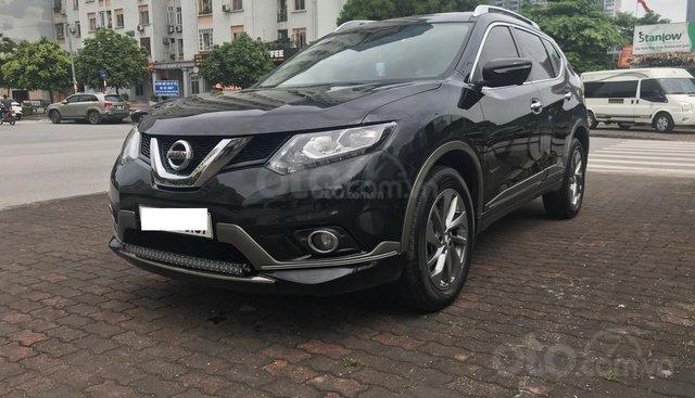 Bán Nissan X trail sản xuất năm 2017, màu đen chính chủ