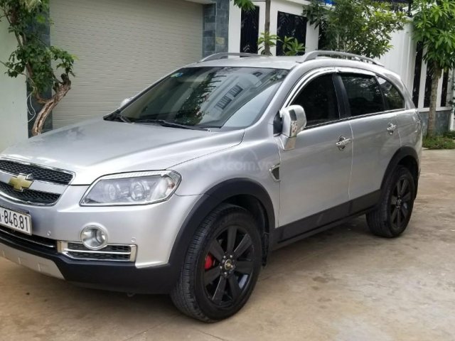 Cần bán xe Chevrolet Captiva Maxx sản xuất năm 2010, màu bạc, nhập khẩu nguyên chiếc