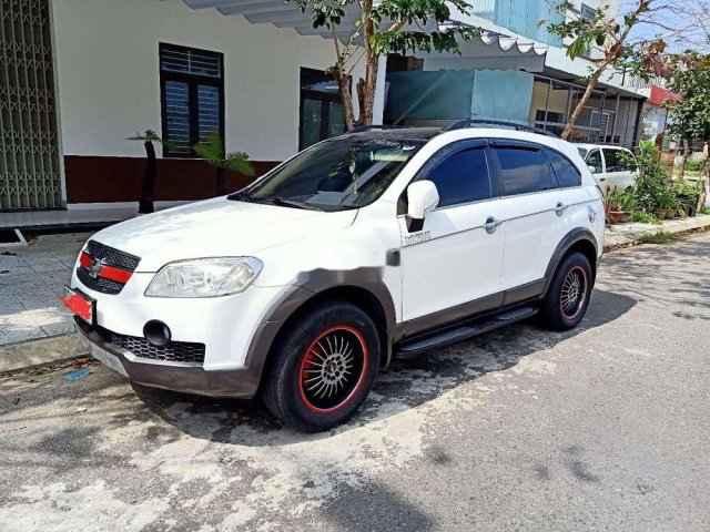 Cần bán xe Chevrolet Captiva AT năm 2010, màu trắng, xe nhập chính chủ