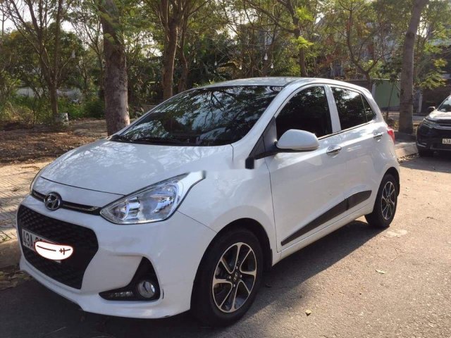 Bán ô tô Hyundai Grand i10 năm sản xuất 2018, màu trắng, giá 325tr