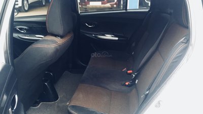 Bán xe Toyota Land Cruiser V8 - 5.7L Mỹ sản xuất 12/2015, màu đen, nhập khẩu Mỹ