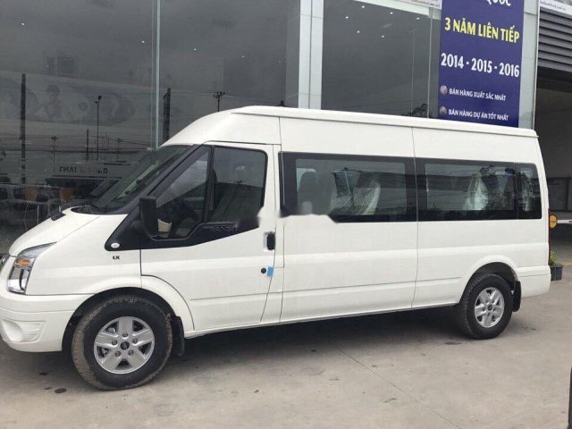 Bán xe Ford Transit đời 2020, màu trắng. Giao xe ngay